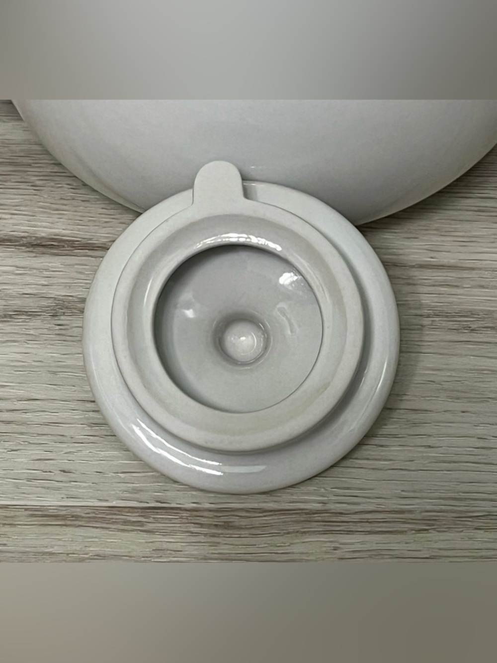 White Ceramic Teapot - Picture 9 of 12